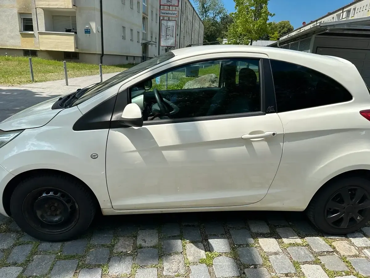 Gebraucht Ford Ka 69 PS (50 kW) 2009 Weiß Kleinwagen