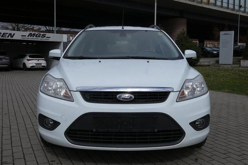 Brugt Ford Focus Style 101 HK (74 kW) 2009 Hvid Stationcar