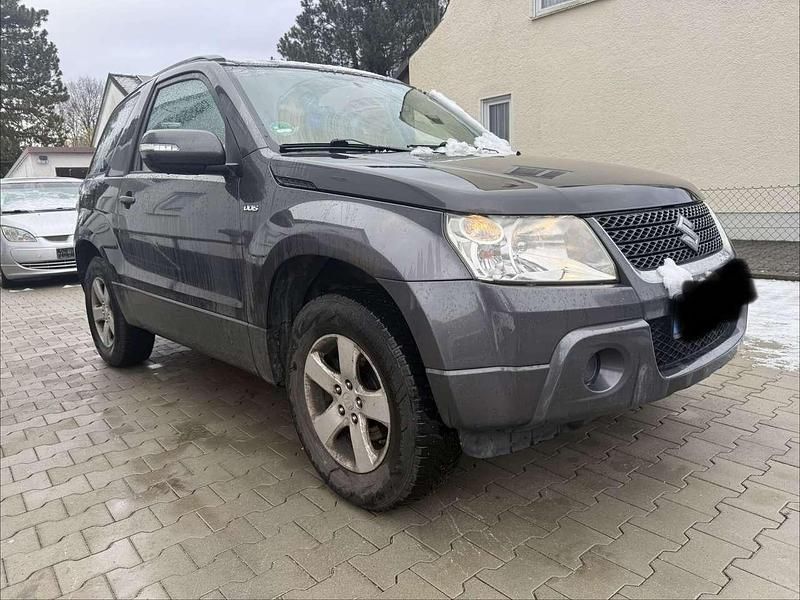 Gebraucht Suzuki Grand Vitara 129 PS (94 kW) 2011 Grau SUV