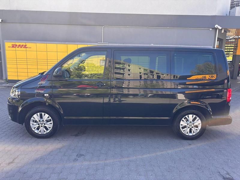 Second-hand VW T5 140 CP (102 kW) 2014 Negru Van