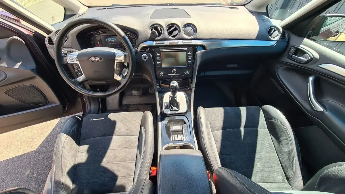 Second-hand Ford S-MAX Titanium 239 CP (175 kW) 2011 Monovolum