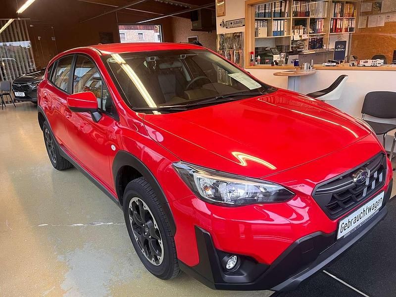 Gebraucht Subaru XV Trend 114 PS (83 kW) 2023 Pure red SUV
