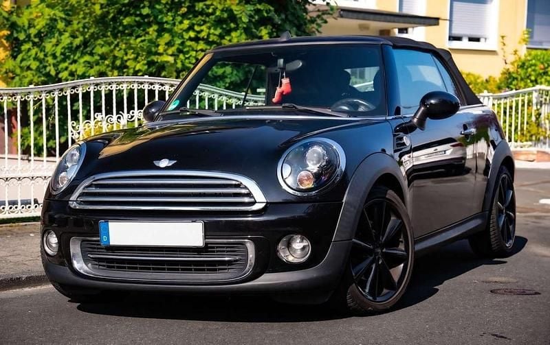 Schwarz Gebraucht 2011 Mini Cooper Cabriolet Cabrio | 7.900 € (Etwas zu teuer) - Bild 1/4
