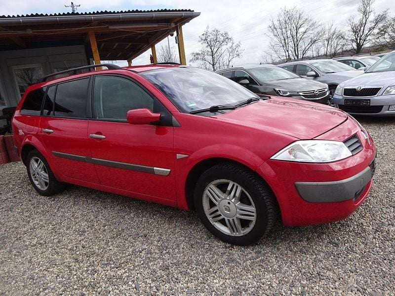 Gebraucht Renault Mégane II Privilege 113 PS (83 kW) 2004 Rot Limousine