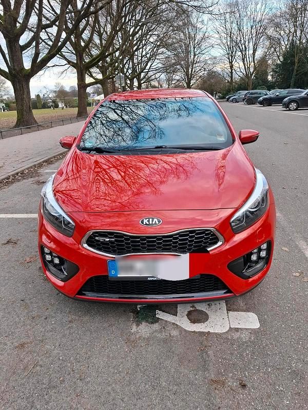 Gebraucht Kia Ceed GT GT-Track 204 PS (150 kW) 2016 Rot Limousine