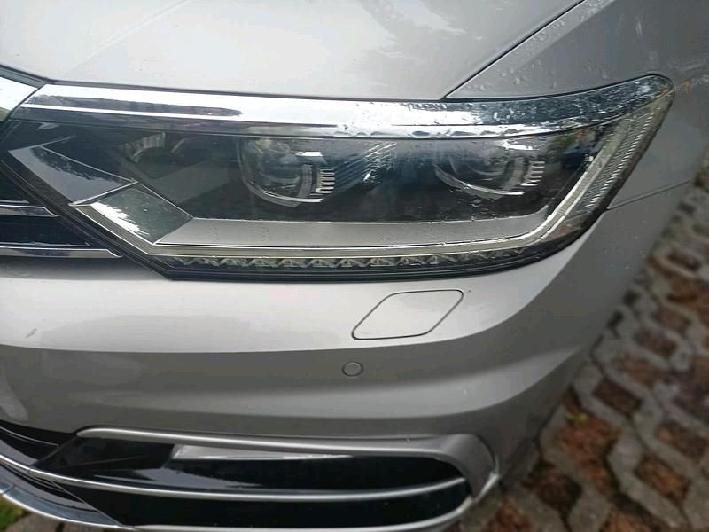 Gebraucht VW Passat R-line 240 PS (176 kW) 2017 Grün Limousine