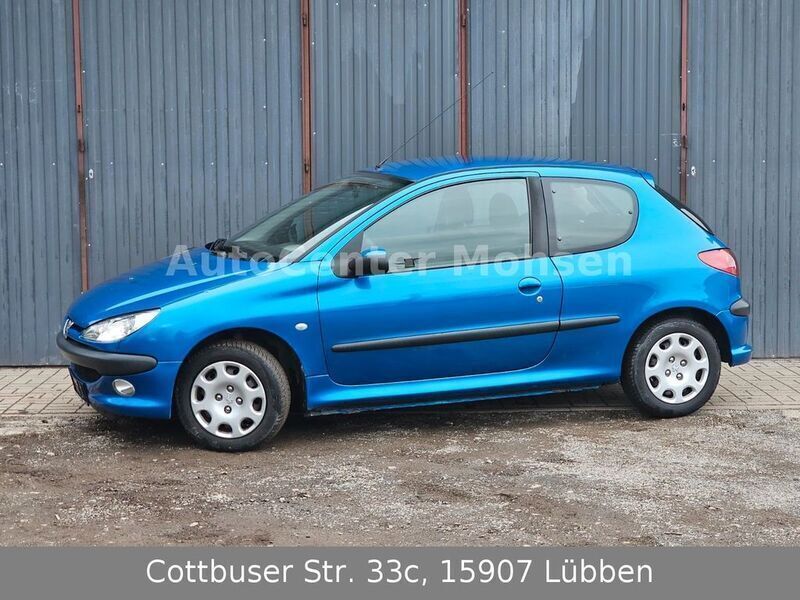 Blau Gebraucht 2004 Peugeot 206 Filou Limousine | 599 € (Superpreis) - Bild 1/4