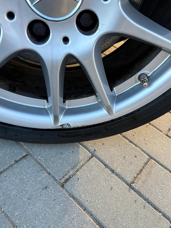 Gebraucht Mercedes B160 95 PS (69 kW) 2010 Silber Van / Kleinbus