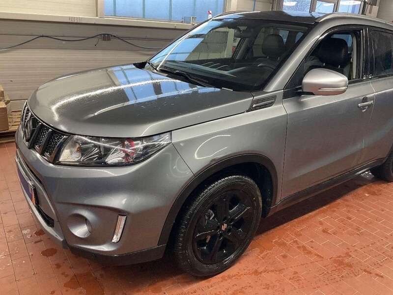 Silber Gebraucht 2017 Suzuki Vitara SUV | 15.460 € (Fairer Preis) - Bild 1/4