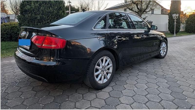Gebraucht Audi A4 S-Line 170 PS (125 kW) 2011 Schwarz Limousine