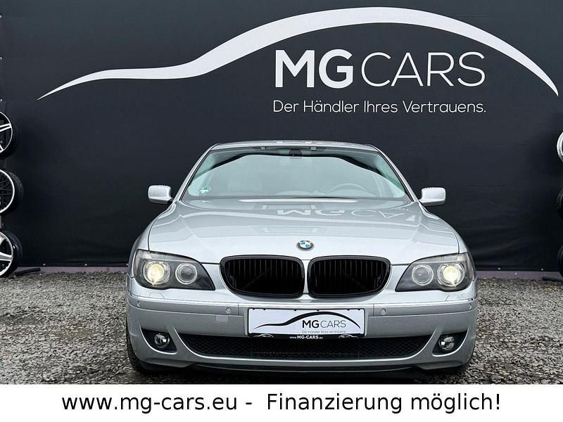 Gebraucht BMW 740 306 PS (225 kW) 2006 Titansilber Limousine