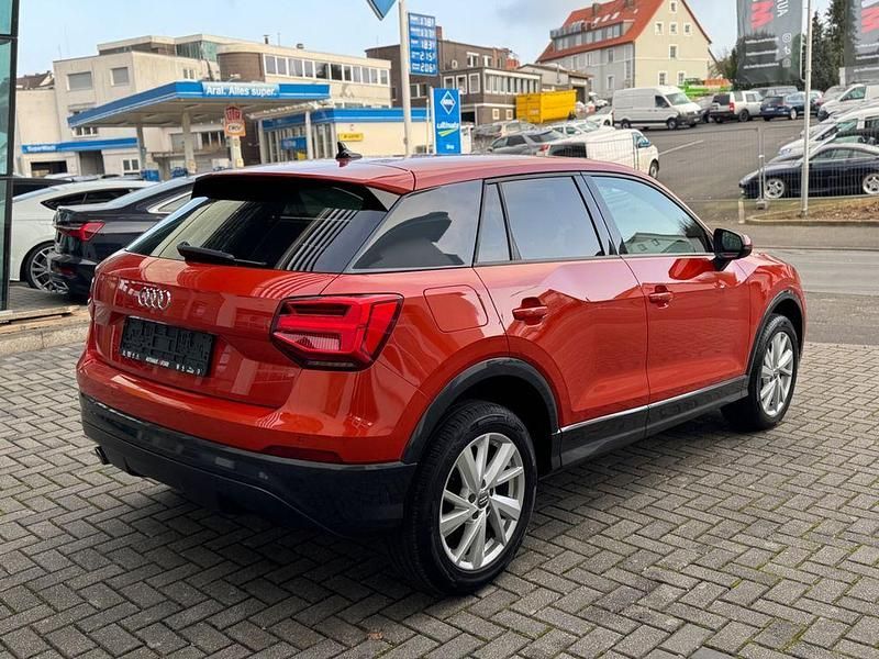 Gebraucht Audi Q2 Design 116 PS (85 kW) 2018 Orange SUV