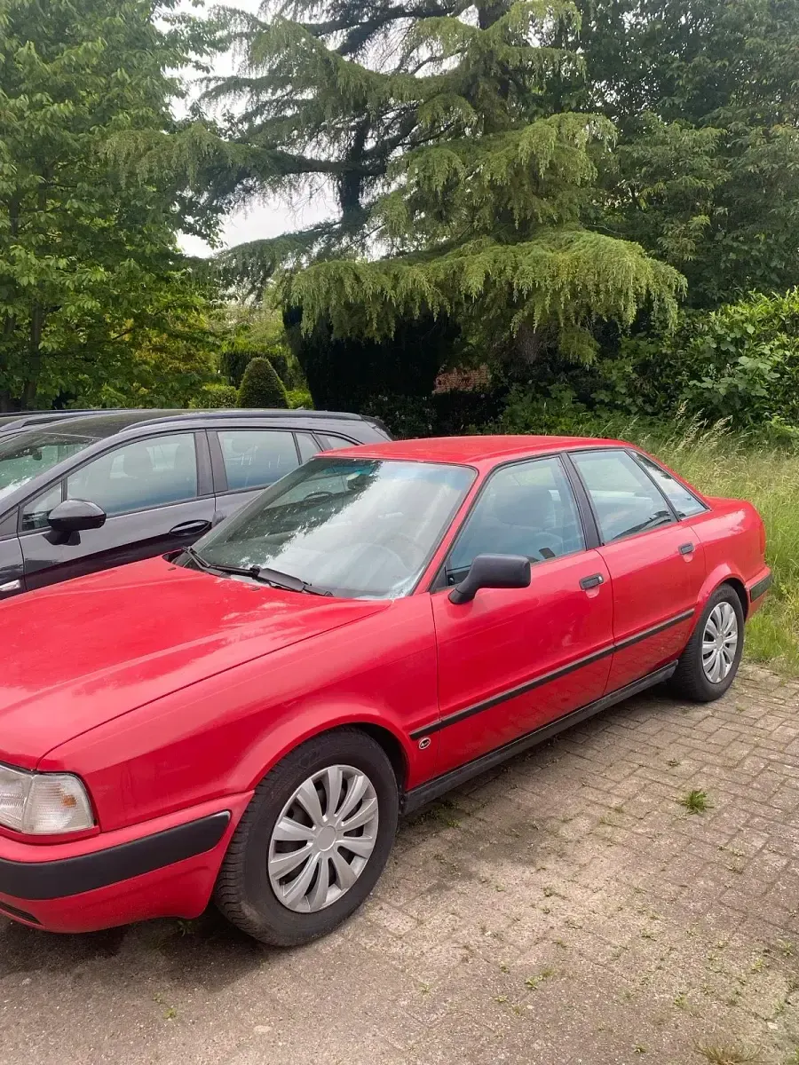 Gebraucht Audi 80 90 PS (66 kW) 1991 Rot Limousine