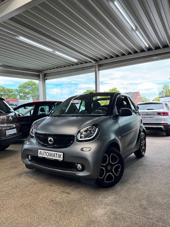 Schwarz Gebraucht 2019 Smart ForTwo Cabrio Basis Cabrio | 16.490 € (Superpreis) - Bild 1/4