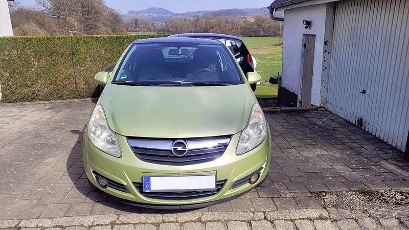 Gebraucht Opel Corsa 80 PS (58 kW) 2007 Grün Kleinwagen