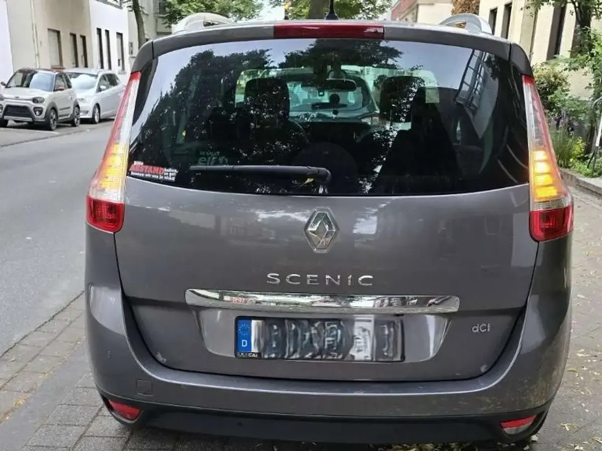 Gebraucht Renault Scénic III Bose Edition 110 PS (80 kW) 2015 Grau Kombi