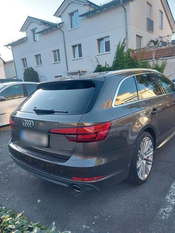 Gebraucht Audi A4 Ambiente 252 PS (185 kW) 2017 Braun Kombi