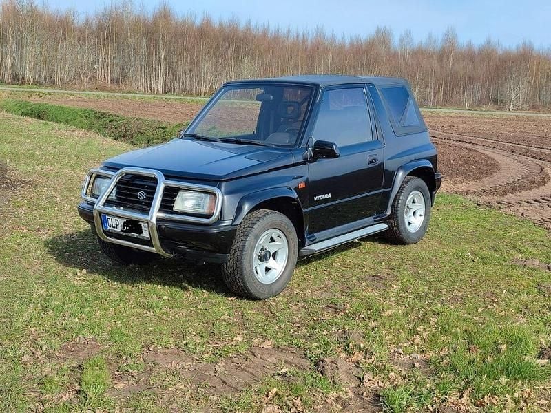 Gebraucht Suzuki Vitara 80 PS (58 kW) 1992 Schwarz Cabrio