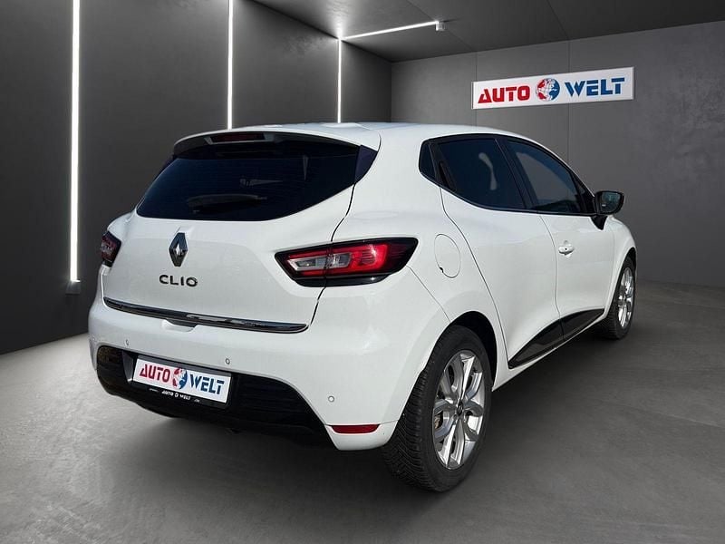 Gebraucht Renault Clio IV Bose Edition 118 PS (86 kW) 2018 Weiß Kleinwagen