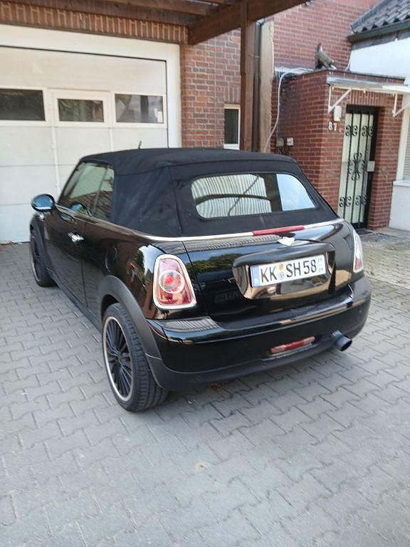 Second-hand Mini One Cabriolet 98 CP (72 kW) 2011 Negru Cabrio