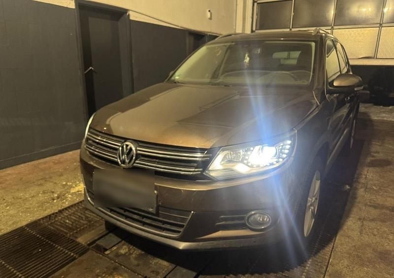 Gebraucht VW Tiguan 180 PS (132 kW) 2012 Braun SUV