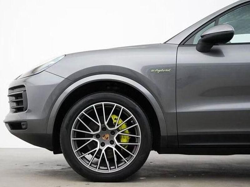Second-hand Porsche Cayenne 462 CP (339 kW) 2020 Gri SUV