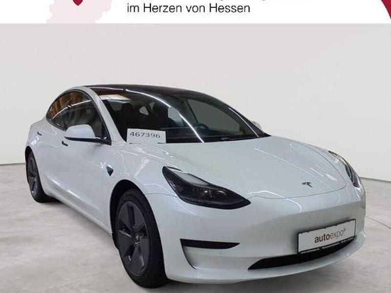 Gebraucht Tesla Model 3 Standard Range Plus 239 kW (325 PS) 2021 Pearl white multicoat Limousine