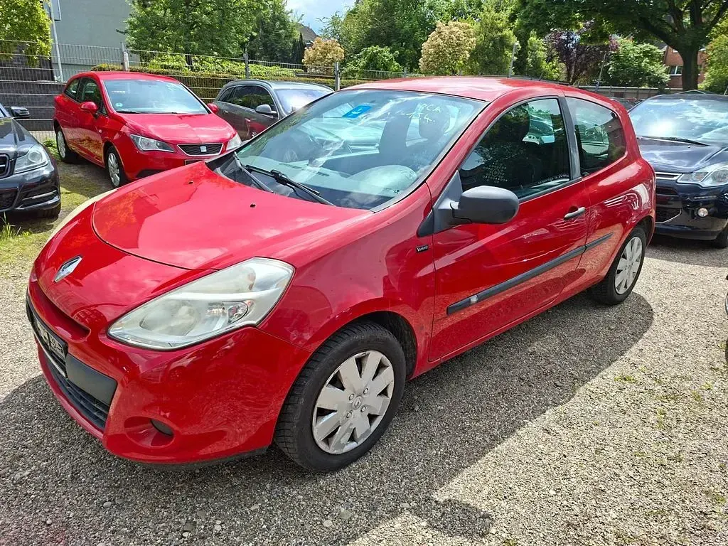 Gebraucht Renault Clio III 75 PS (55 kW) 2011 Rot Kleinwagen