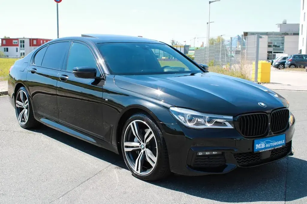 Gebraucht BMW 730 M Sport 265 PS (194 kW) 2015 Schwarz Limousine