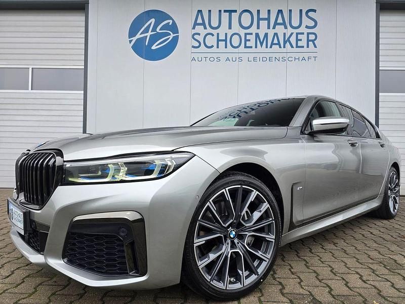 Grau Gebraucht 2021 BMW 730 M Sport Limousine | 49.677 € (Fairer Preis) - Bild 1/4