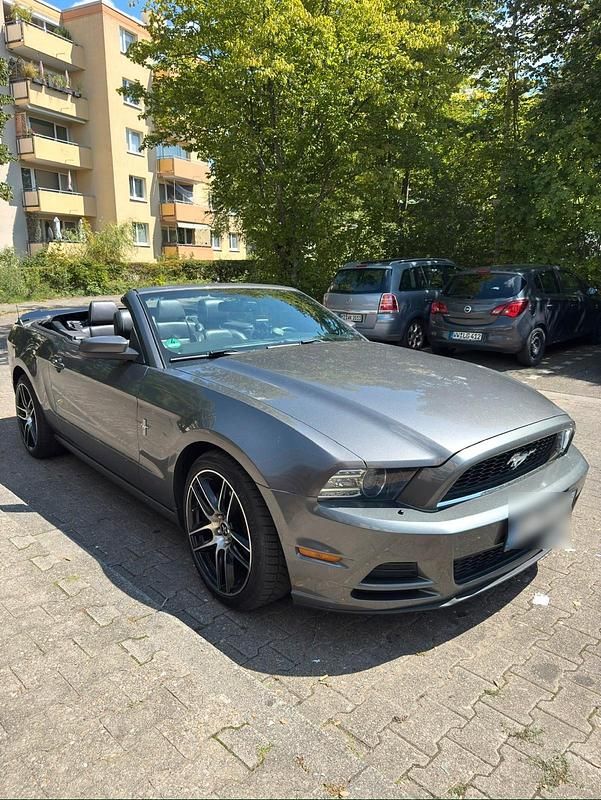 Gebraucht Ford Mustang 310 PS (228 kW) 2013 Grau Cabrio