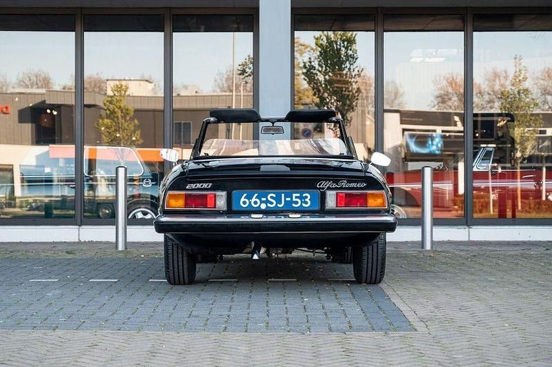 Gebraucht Alfa Romeo Spider Veloce 126 PS (92 kW) 1978 Cabrio