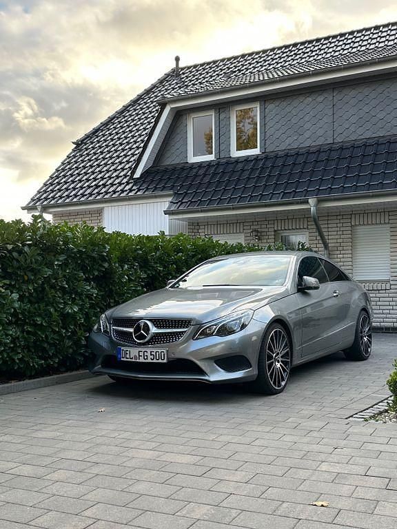 Gebraucht Mercedes E250 204 PS (150 kW) 2014 Silber Coupé