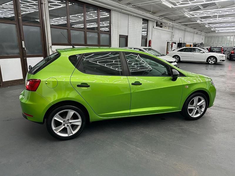Gebraucht Seat Ibiza Reference 86 PS (63 kW) 2013 Grün Kleinwagen