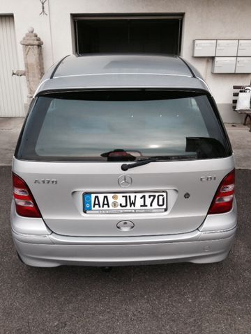 Gebraucht Mercedes A170 Elegance 129 PS (94 kW) 2002 Silber metallic Limousine