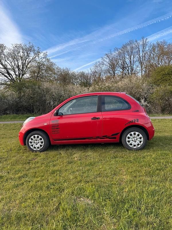 Gebraucht Nissan Micra 65 PS (47 kW) 2009 Rot Kleinwagen