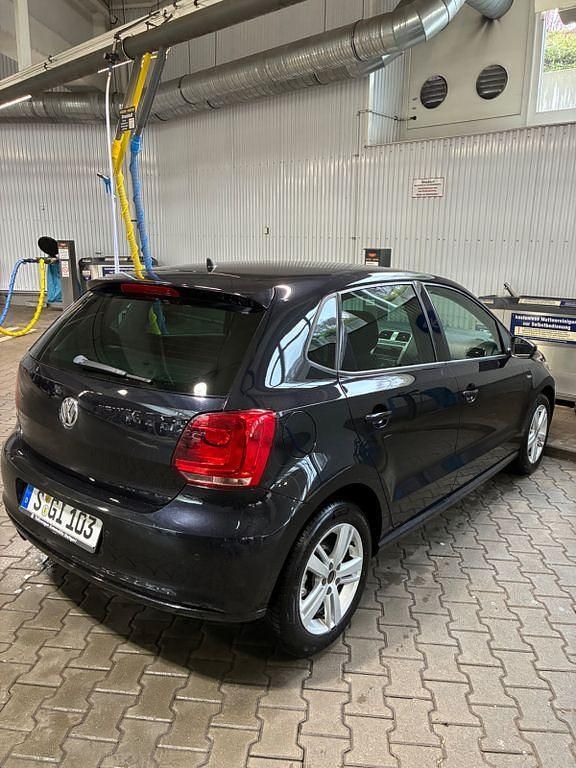 Gebraucht VW Polo Match 90 PS (66 kW) 2012 Schwarz Kleinwagen