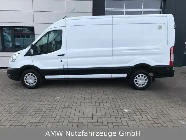 Gebraucht Ford Transit Trend 2022 Weiss Van
