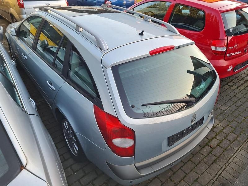 Gebraucht Renault Laguna II Privilege 120 PS (88 kW) 2004 Grün Kombi