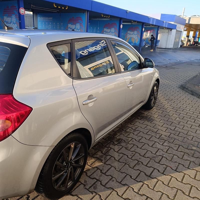 Gebraucht Kia Ceed 2008 Grau Kleinwagen