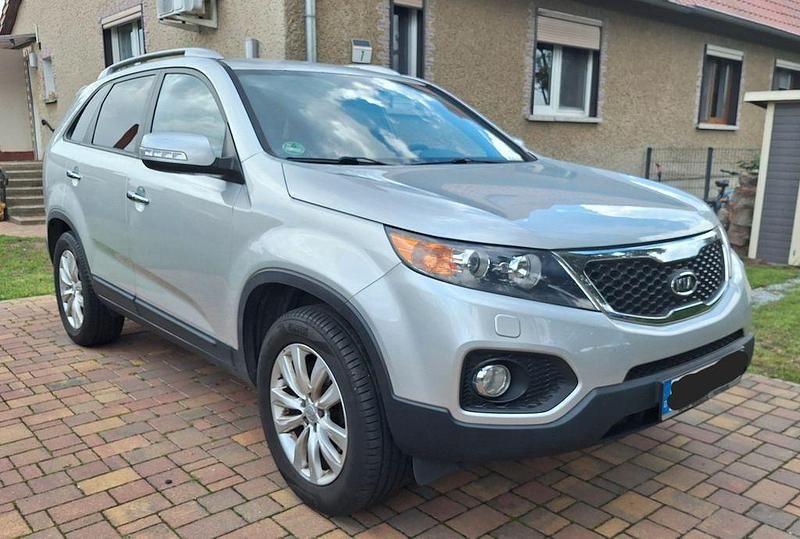 Silber Gebraucht 2011 Kia Sorento SUV | 7.250 € (Superpreis) - Bild 1/4