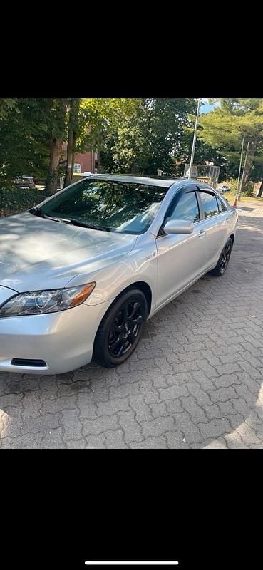 Silber Gebraucht 2007 Toyota Camry Hybrid Limousine | 6.999 € - Bild 1/4