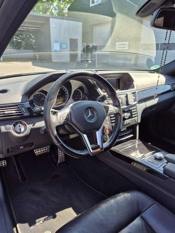 Grau Gebraucht 2011 Mercedes E350 Avantgarde Kombi | 9.000 € (Fairer Preis) - Bild 1/4