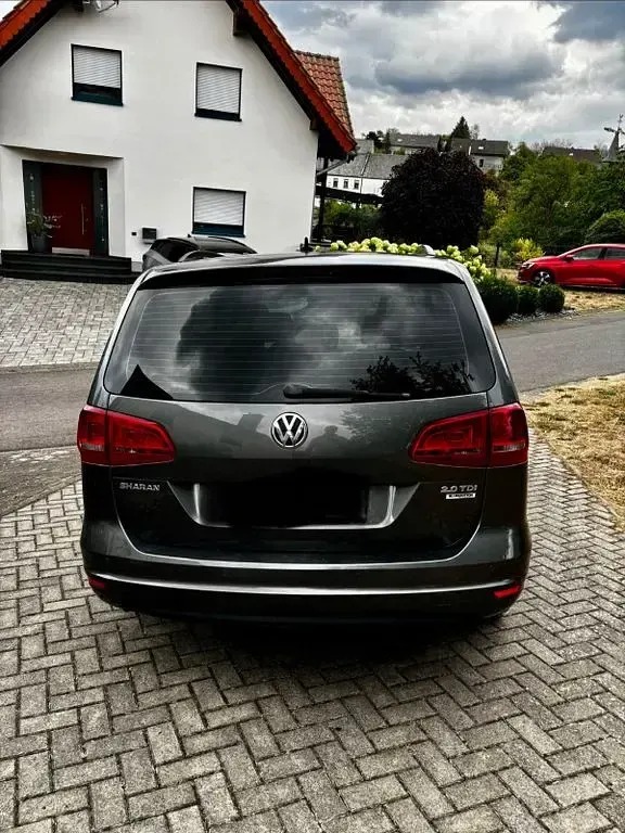 Gebraucht VW Sharan Comfortline 136 PS (100 kW) 2015 Silber Van / Kleinbus