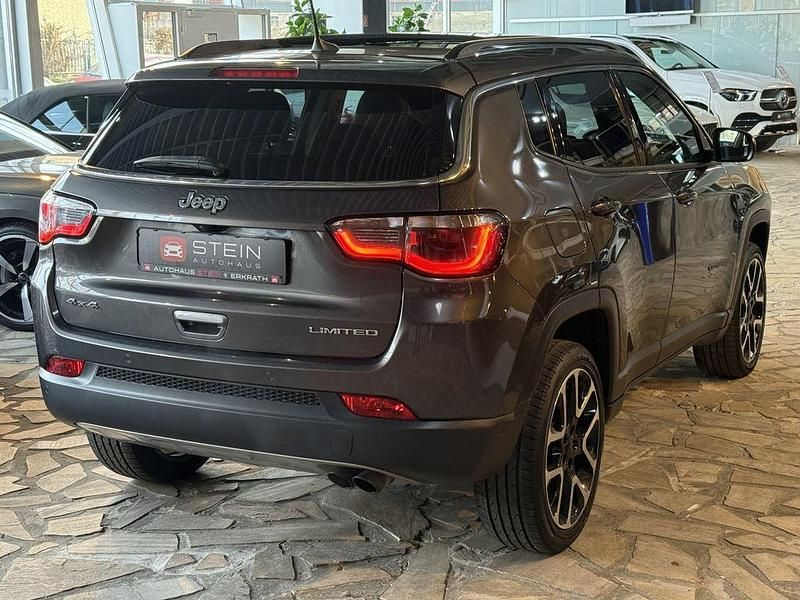 Gebraucht Jeep Compass Limited 170 PS (125 kW) 2019 Grau SUV