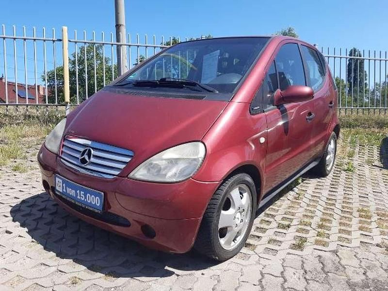 Gebraucht Mercedes A160 102 PS (75 kW) 1999 Rot metallic Limousine