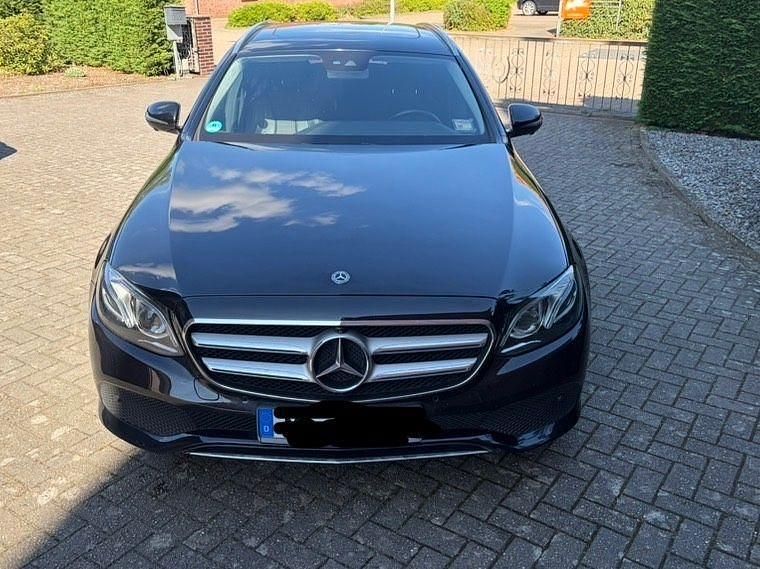 Usata Mercedes E350 258 CV (189 kW) 2017 Nero Berlina
