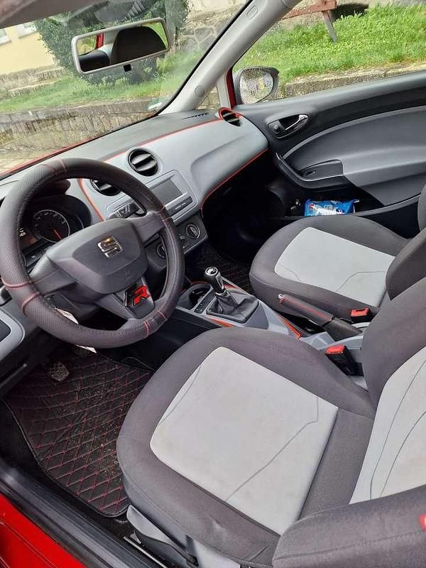 Gebraucht Seat Ibiza SC Reference 60 PS (44 kW) 2014 Rot Kleinwagen