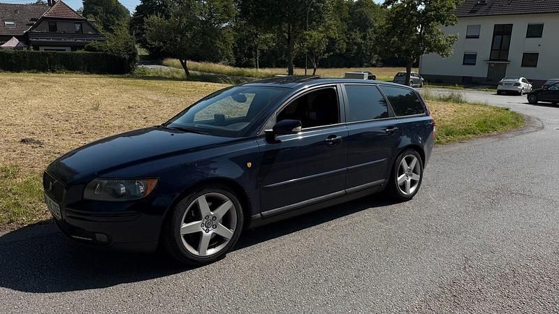 Gebraucht 2005 Volvo V50 Kinetic Kombi | 3.299 € (Fairer Preis) - Bild 1/4