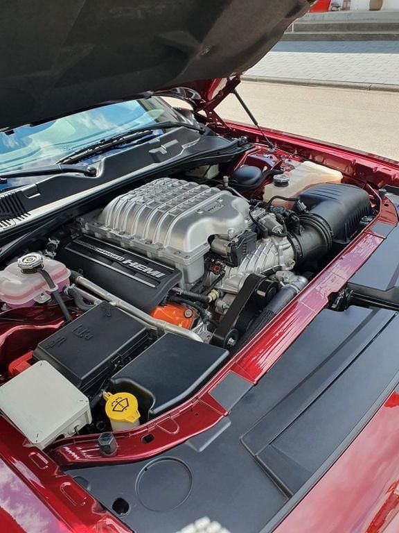 Second-hand Dodge Challenger 717 CP (527 kW) 2017 Roșu Coupe